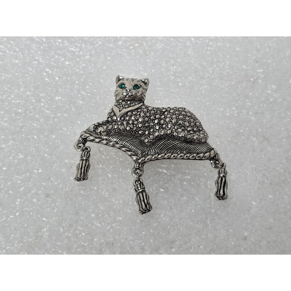 Avon Cat Brooch Silver Tn Rhinestone Figural Kitty Tassel Vintage Statement Pin